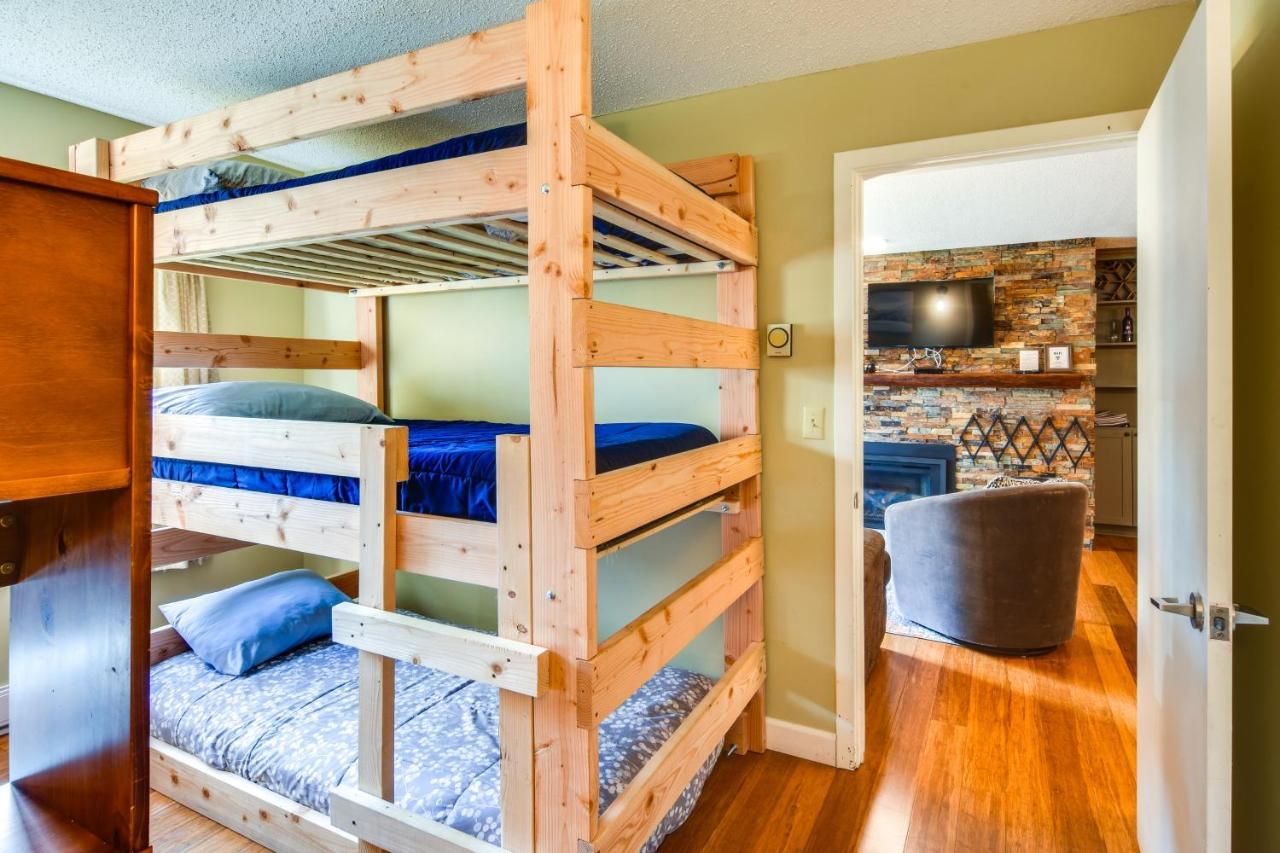 Ski-Inandout And Golf Condo With Aandc At Holiday Valley! إليكوتفيل المظهر الخارجي الصورة