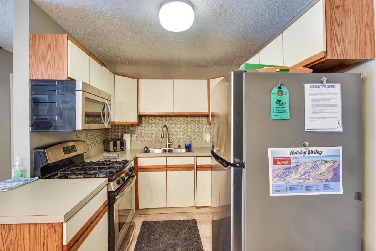 Ski-Inandout And Golf Condo With Aandc At Holiday Valley! إليكوتفيل المظهر الخارجي الصورة