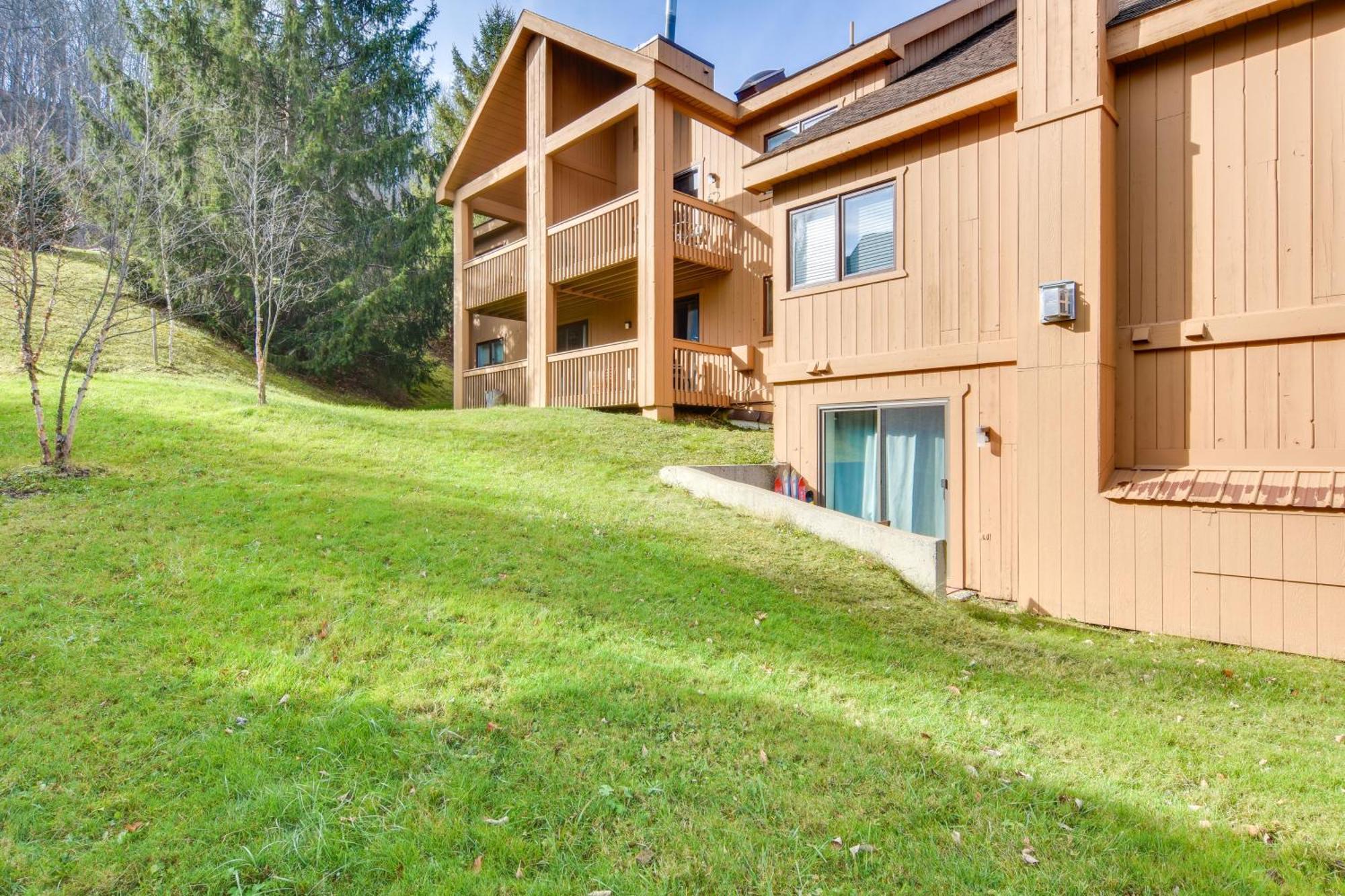 Ski-Inandout And Golf Condo With Aandc At Holiday Valley! إليكوتفيل المظهر الخارجي الصورة